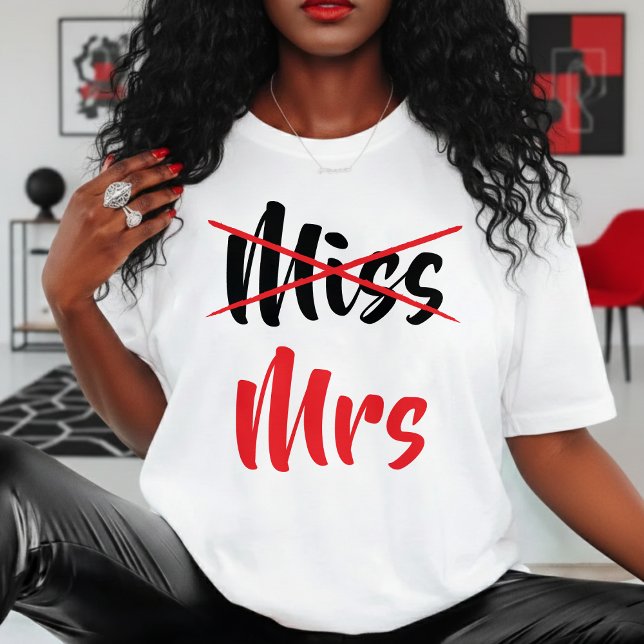Fru Inte Fröken Röda Hustru Brud Möhippa T Shirt (Mrs Not Miss Red Wife Bride Bachelorette Party T-Shirt
)