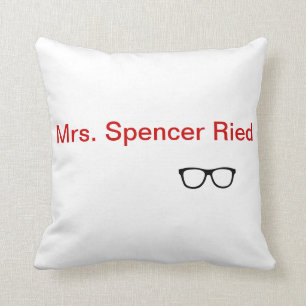 "Fru Spencer Reid" dekorativ kudde