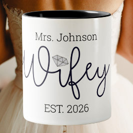 Fru Wifey Est År | Personlig Nykonserverad Kaffe Två-Tonad Mugg