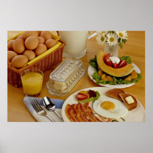 Frukosten från bacon, ägg och pitcher från mjölk poster