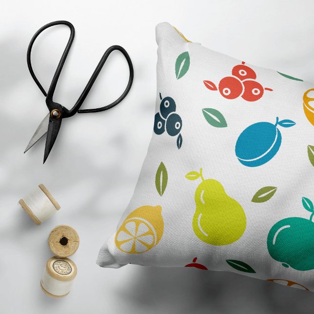 Frukt Mönster, plommon, Orange, citron, päron, äpp Prydnadskudde (Skapare uppladdad)