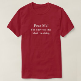 Frukta mig rolig spel fras med vit text t shirt
