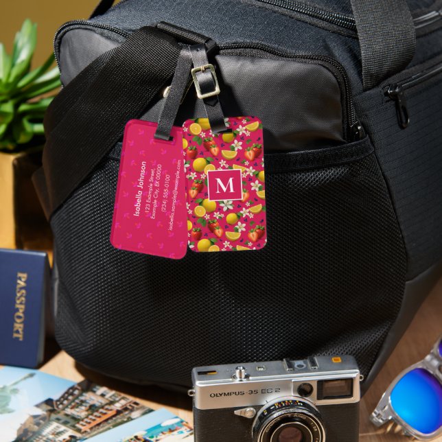 Fruktjordgubbar och citronmonogram - Rosa Bagagebricka (Fram & Baksida)