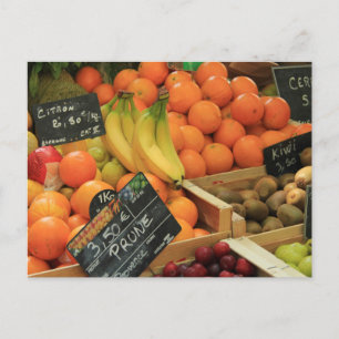 Fruktstall på marknaden i provkroppen vykort