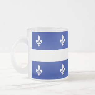 Fryst litet glas mugg med flagga av Quebec