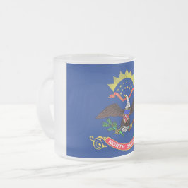 Fryst litet glas mugg med flagga North Dakota