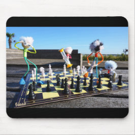 Fubby die schaakspel spelen. musmatta