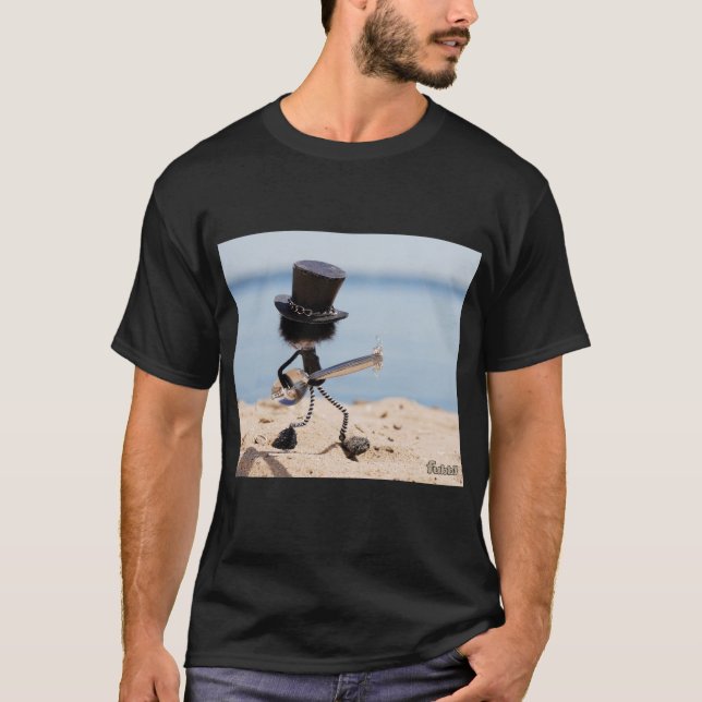 Fubby gitarist met look alike Slash hoed. T Shirt (Framsida)