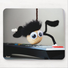 Fubby hangend als de scene van Tom Cruise. Musmatta