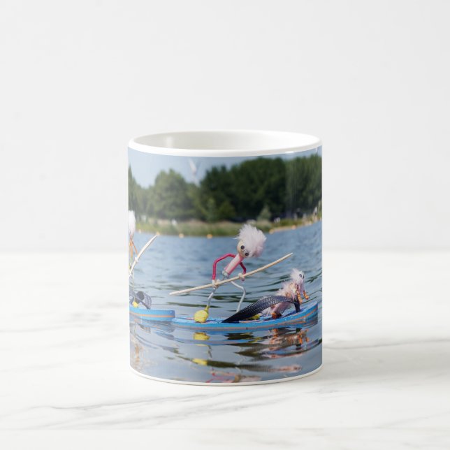 Fubby's die een wedstrijdje Peddelboard doen. Kaffemugg (Center)