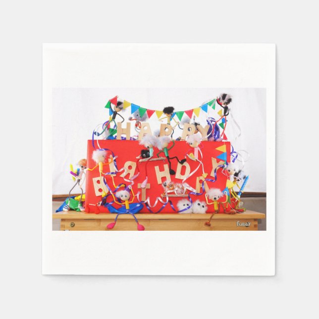 Fubby's die feest vieren voor verjaardag. pappersservett (Framsidan)