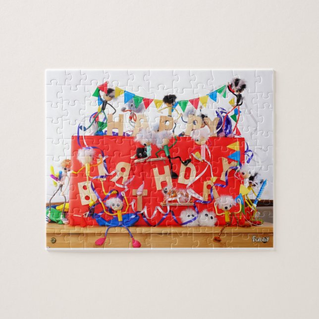 Fubby's die feest vieren voor verjaardag. pussel (Horisontell)