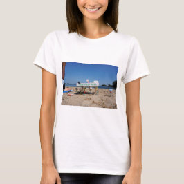 Fubby's die op het strand een pizza stelen. t shirt