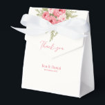 Fuchsia Dröm Presentaskar<br><div class="desc">"Fuchsia Dream"-bröllopskortet är en firande av livlig kärlek och delikat konstnärskap. Det visar en hängande bukett med fantastiska fuchsia rosa och krämfärgade rosor, graciöst prydda med ljusa chartreuse-gröna ormbunkar. Illustrationen är mjuk och romantisk, med en vacker blandning av djärva och mjuka färger som skapar en känsla av elegant harmoni. Detta...</div>