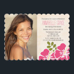 Fuchsia Hibiscus Hawaiian Luau Sweet 16 Foto Inbjudningar<br><div class="desc">Vackra Hawaiianska sweet sixteen och tropiska party luau-inbjudningar med shock rosa- och fuchsia hibiscus-blommor med gult- och grönt-frimärken. Anpassa den med foto eller favoritbild från födelsedagsflickan. En gräddplansbakgrund tillför elegans och ett djup till öns 16-årsdagars design. Inbjudans baksida kan vara personlig med händelsen namn. Bild © Krissy H. Studios, LLC....</div>