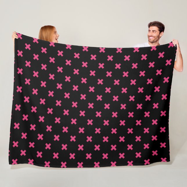 Fuchsia kor stygn på svart fleecefilt (På plats)