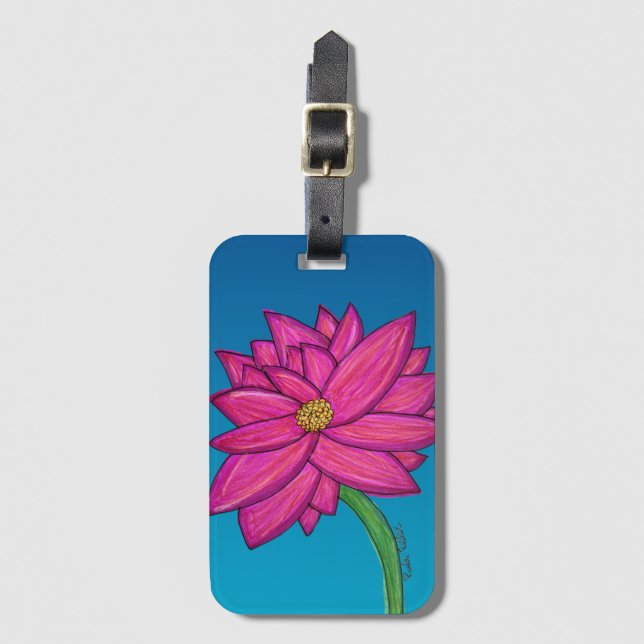 Fuchsia Pink Flower with blue background Tote Bagagebricka (Framsida vertikal)