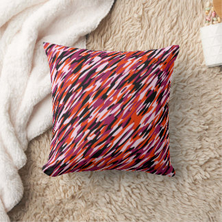 Fuchsia pink, orange, black and white camo  kudde