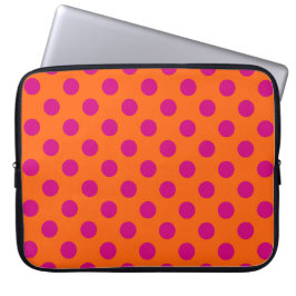 Fuchsia polka dots på orange laptop fodral