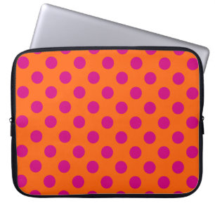 Fuchsia polka dots på orange laptop fodral