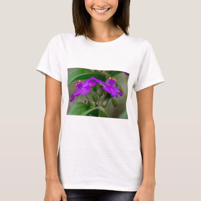 Fuchsia Spiderwort Twillingars Wildblomskorge Tee Shirt (Framsida)