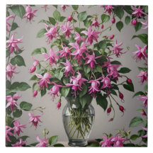 Fuchsias-blommor i vas