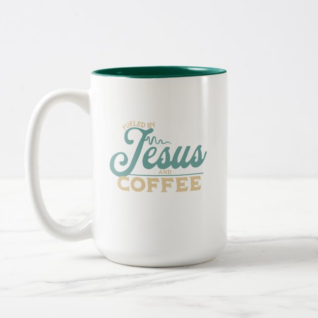 Fuelad av Jesus och Coffee Christian Design Två-Tonad Mugg (Vänster)