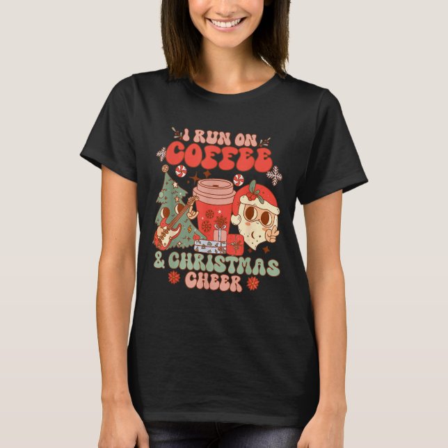 Fueled By Coffee &amp; Christmas Cheer Funny Coffe T Shirt (Framsida)