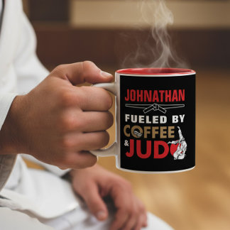Fueled by Coffee & Judo Funny Cool Två-Tonad Mugg