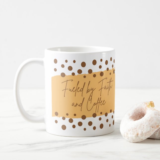Fueled by Faith and Coffee Kaffemugg (Med munk)