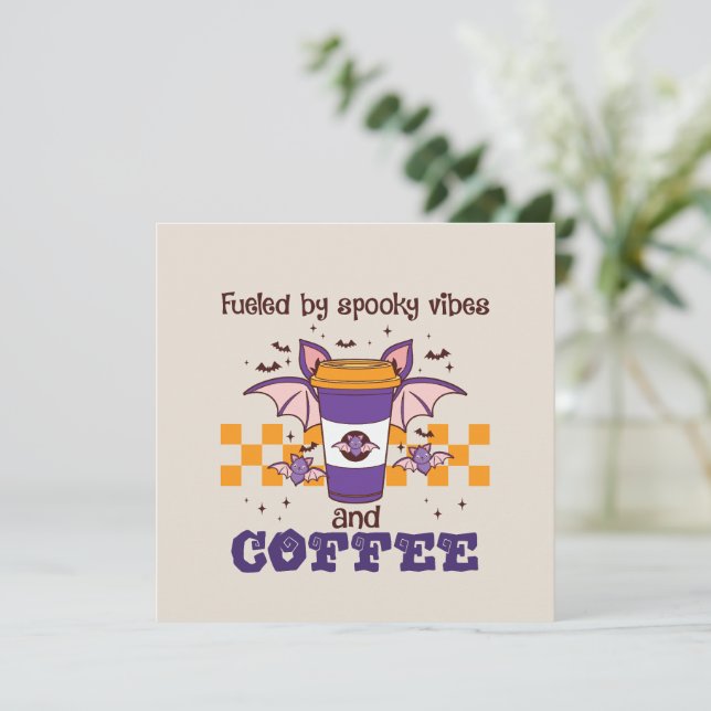 Fueled by Spooky Vibes and Coffee - Halloween Flad (Stående Fram)