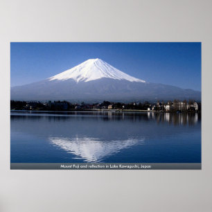 Fuji och reflexion i Sjö Kawaguchi, Japan Poster