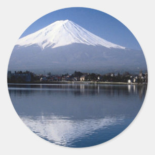 Fuji och reflexion i Sjö Kawaguchi, Japan Runt Klistermärke