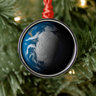 Ful Earth som visar simulerade moln över Antarctic Julgransprydnad Metall