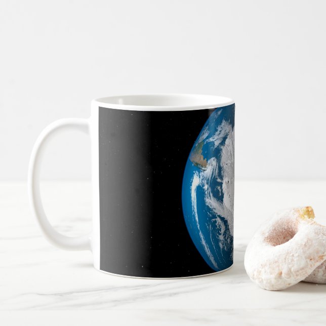 Ful Earth som visar simulerade moln över Antarctic Kaffemugg (Med munk)