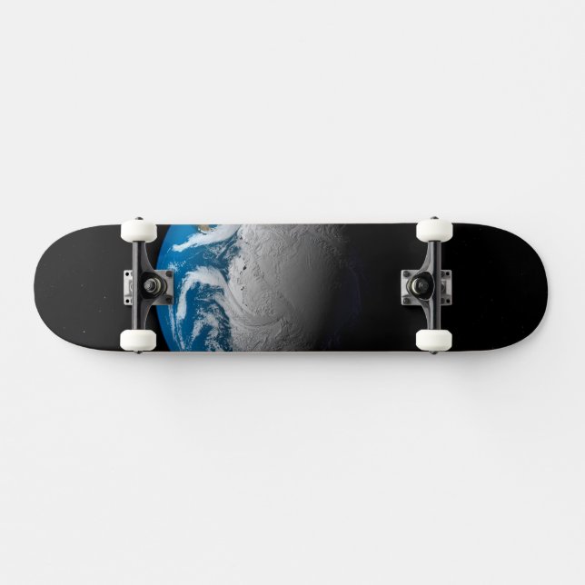 Ful Earth som visar simulerade moln över Antarctic Mini Skateboard Bräda 18,5 Cm (Horz)