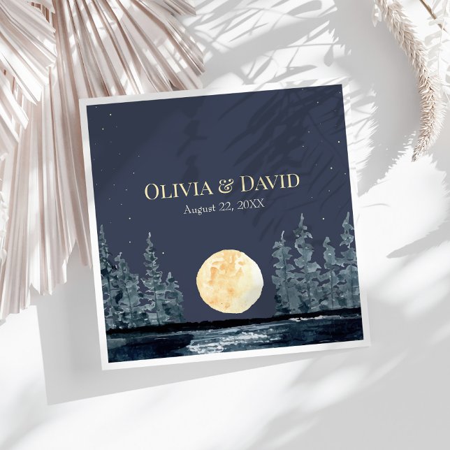 Full Moon Forest och Lake Bröllop Servetter (Full Moon Forest and Lake Wedding Napkins on a sunny white table)