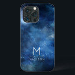 Full Moon Navy Blue Galaxy Himmel Celestial Monogr<br><div class="desc">Lunar Himmel Full Moon Navy Blue Galaxy Himmel Celestial Monogram Design, med Nattsahinande stjärnor, och Glowing Måne på en djup rik Navy Blue, Blek Blue och tips på lila vattenfärgen struktur. Med moderna, tunna sans serif. Ett magiskt exempel på den här världsdesignen. Monogrammad mobil plånboksväska! ~ Kolla min butik för...</div>