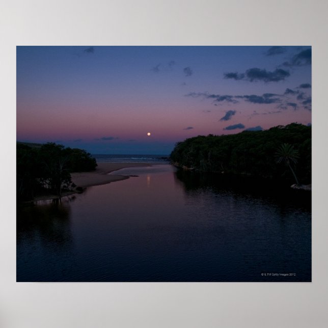 Full Moon stigning över Wattamolla Beach i Poster (Framsidan)