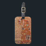 Fullbordande av Gustav Klimt, Vintage Art Nouveau Bagagebricka<br><div class="desc">Fullbordande (även kallad Kärlekens kyss) (1909) av Gustav Klimt är en vintage-målning från den viktorianska eran med symbolism,  fint konstverk om kärlek och romantik som föreställer ett ungt par som håller om varandra och är på väg att kyssas.</div>