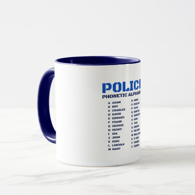 Fullständig polisfonetik A till Z Alphabet Mugg (Framsida vänster)