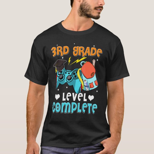 Fullständig spelkontroll på tredje Klassen, förra  T Shirt (Framsida)