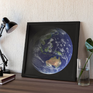 Fullt Earth från rymden som visar Australien Poster