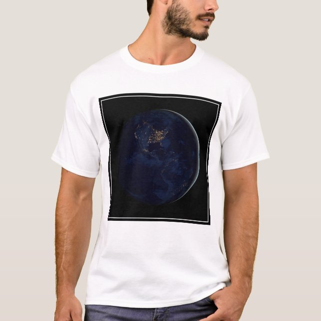 Fullt Earth på natten med City Ljus Amerika T Shirt (Framsida)