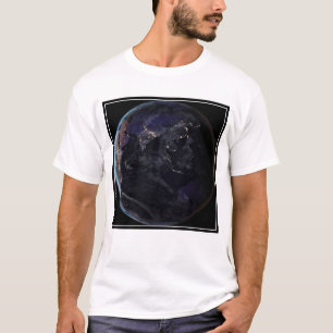 Fullt Earth som visar Asiens Ljus i Nattens stad. T Shirt