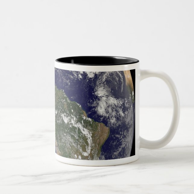Fullt Earth som visar orkanen Paloma Två-Tonad Mugg (Höger)