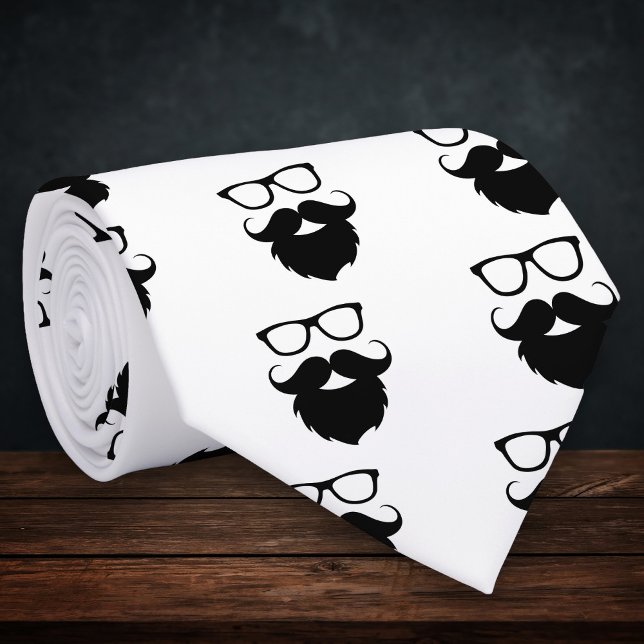 Fullt Grown Funny Beard Man Slips (Skapare uppladdad)