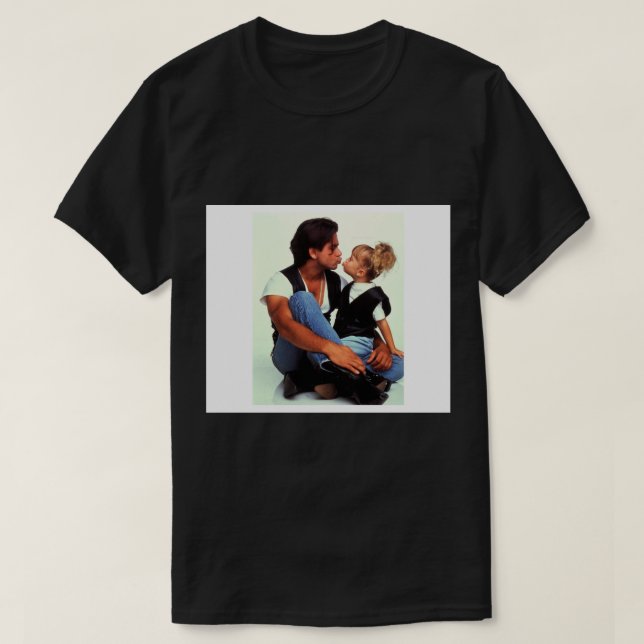 Fullt House farbror Jesse Michelle Funny Kiss Thro T Shirt (Design framsida)
