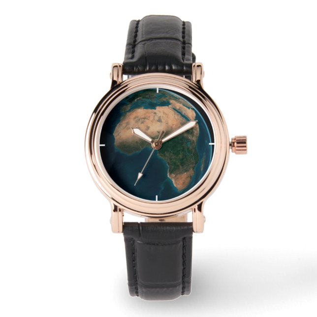 Fullt Jord från rymden ovanför den afrikanska kont Armbandsur (Framsida)