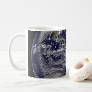 Fullt jord med tropiska stormar i Atlanten Kaffemugg